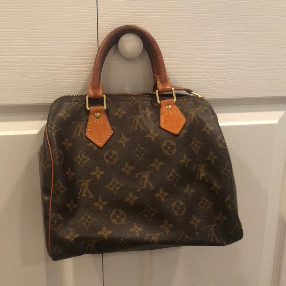 Louis Vuitton speedy bag authentic